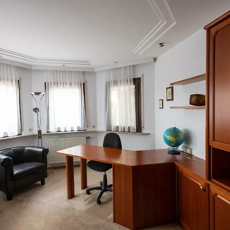 Prázdninový dům Schlosschen In Einem Vorort Von Wien *